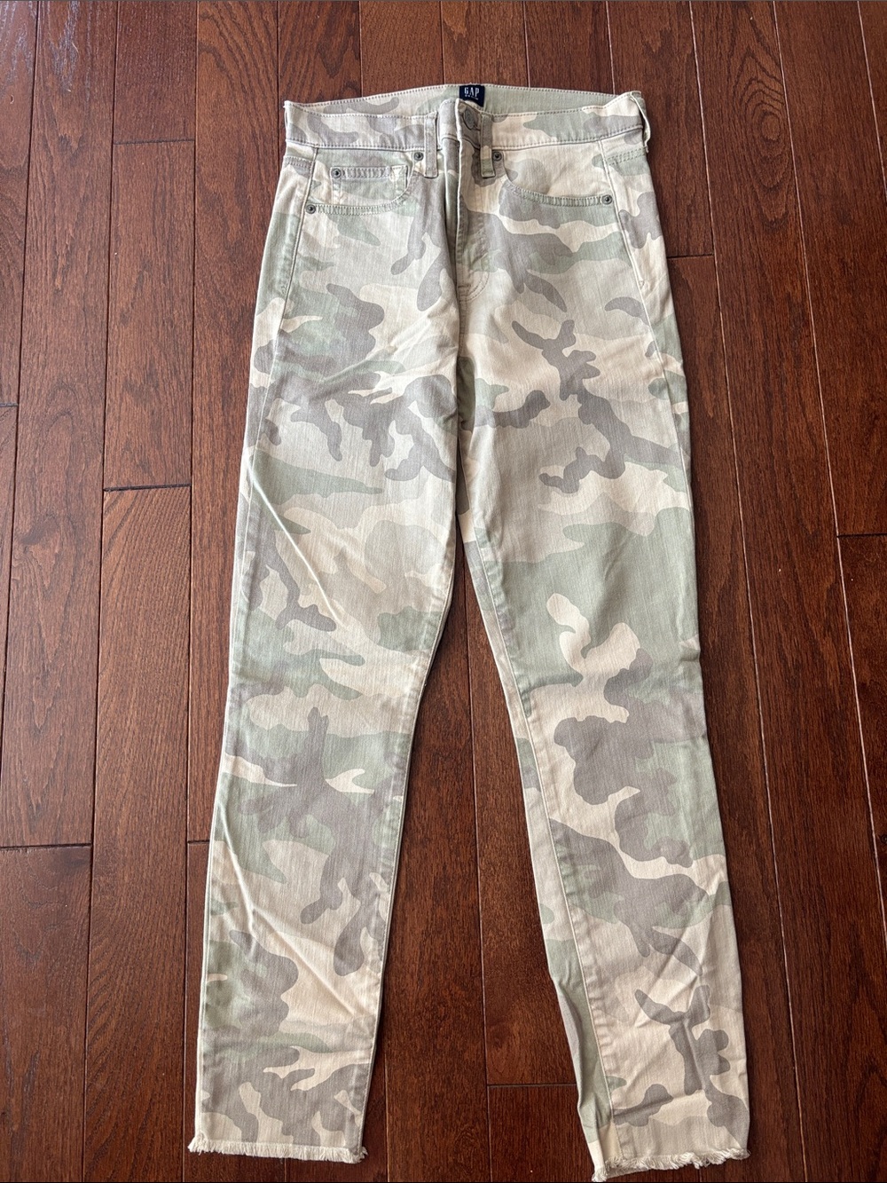 GAP Green and Beige Camo Skinny Frayed Hem Jeans